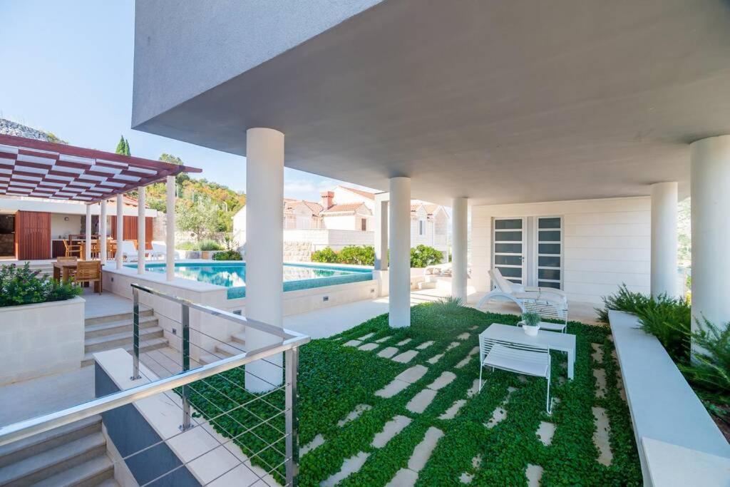 Modern Villa With Swimming Pool - Penthouse دوبروفينك المظهر الخارجي الصورة